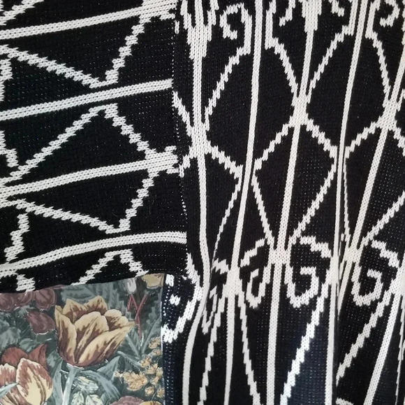 Black and white pattern acrylic grandpa vintage sweater - Picture 2 of 4